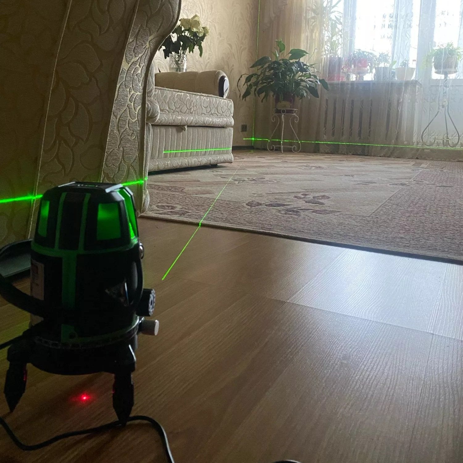 ROTACIJSKI LASERSKI NIVELIR