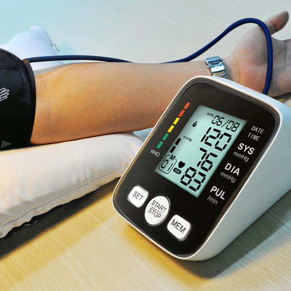 Automatski digitalni tlakomjer