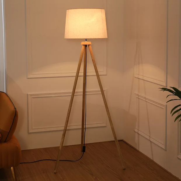 Skandinavska podna svjetiljka