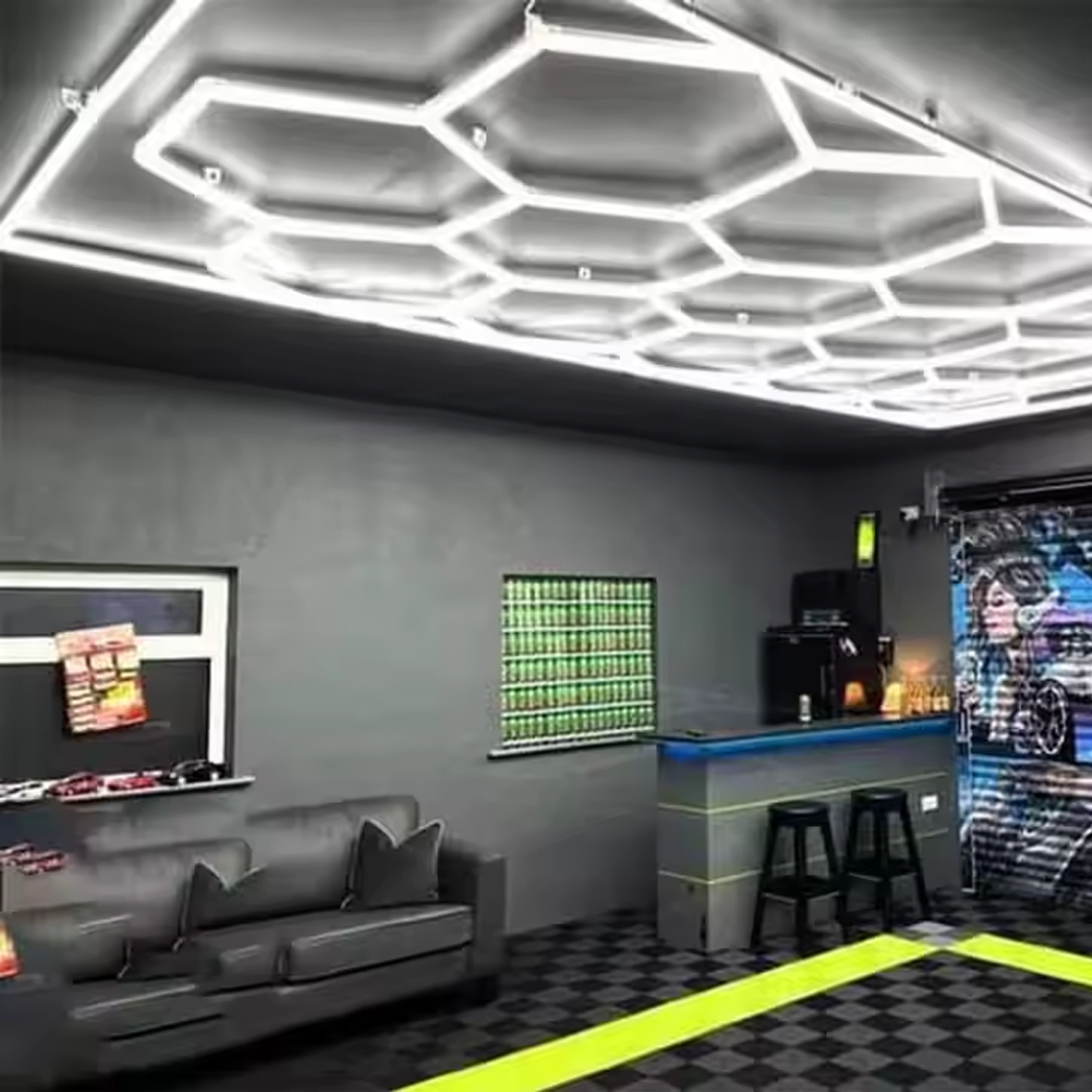 Hexagon LED rasvjeta za garaže i radionice (244x485 cm)