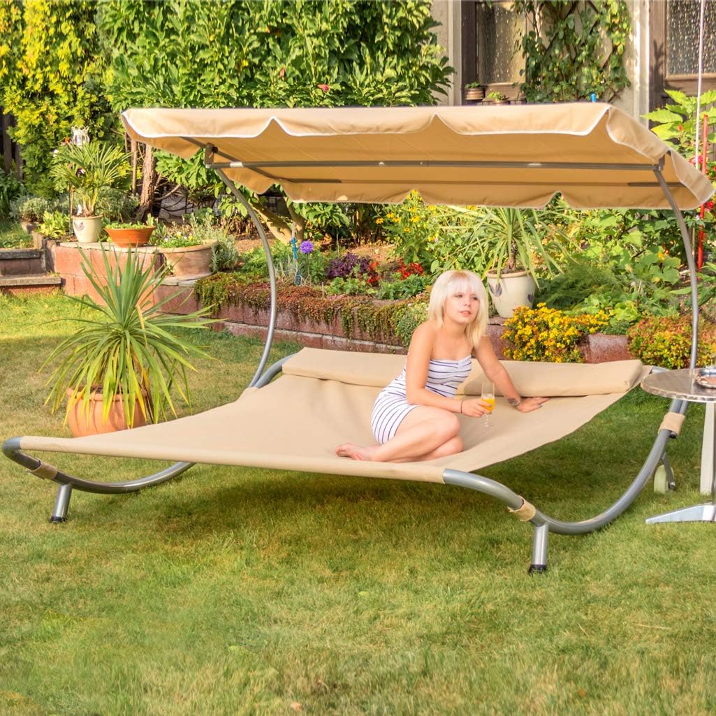 Dvostruka vanjska ležaljka s baldahinom i jastucima