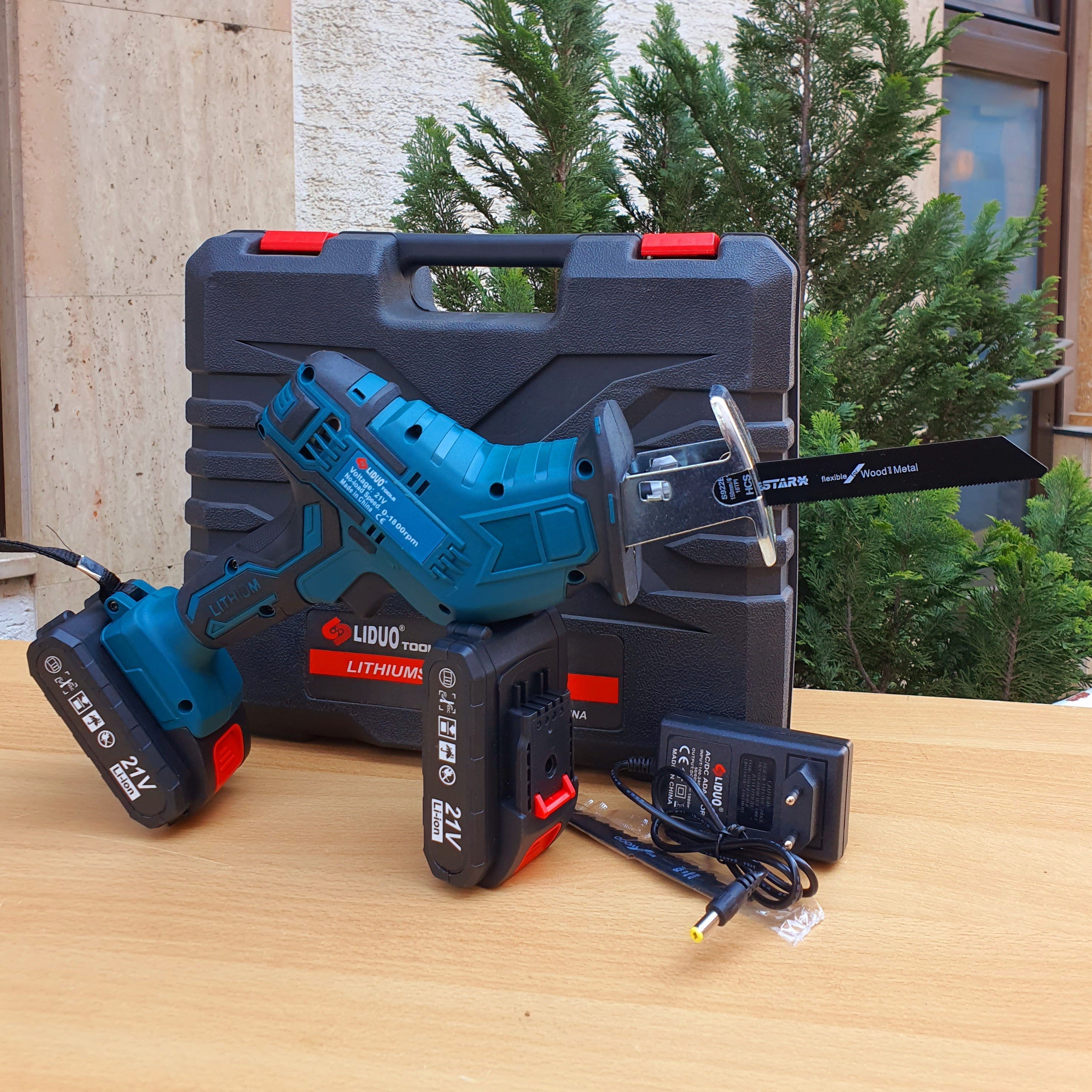 Akumulatorska sabljasta pila 21 SA DVIJE BATERIJE