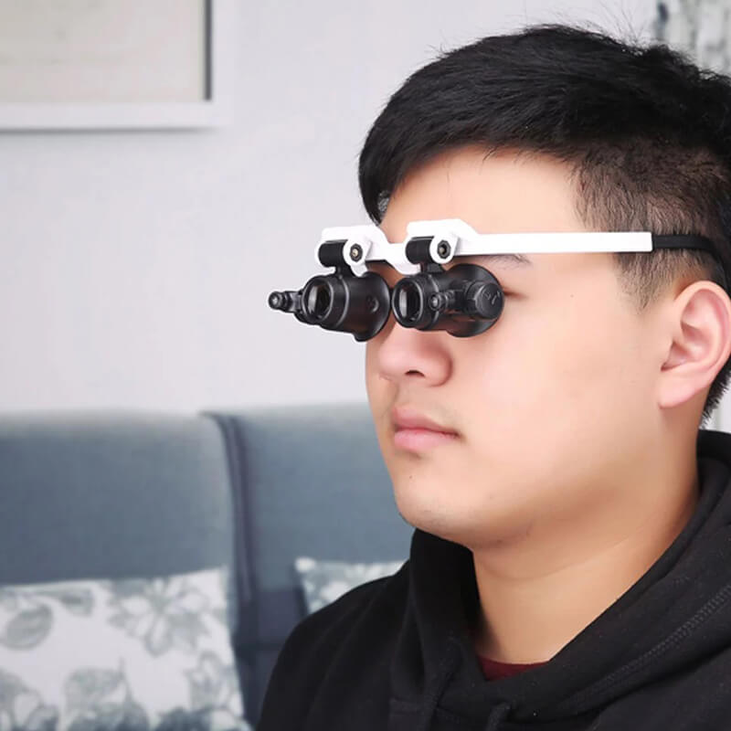 Naočale s uvećanjem